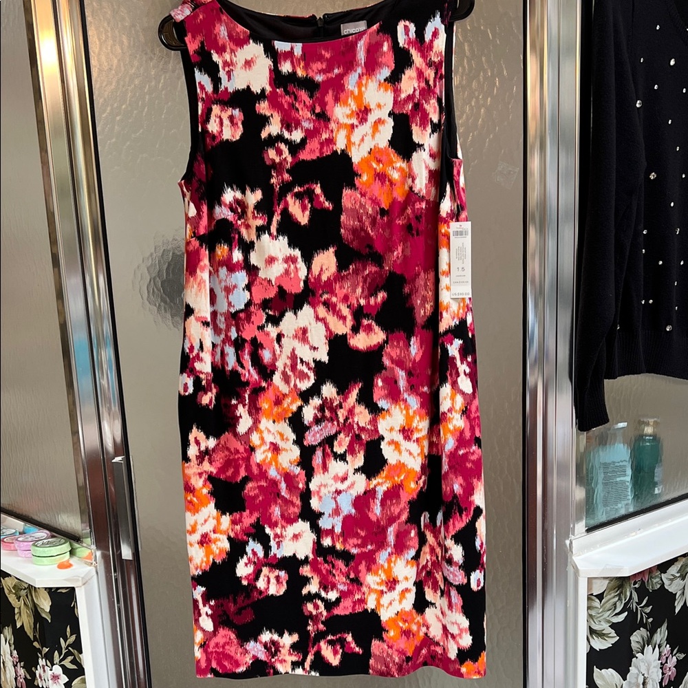 Chicos Size 1.5. Brand new. Floral Sleeveless Dress with full zip pink and Black